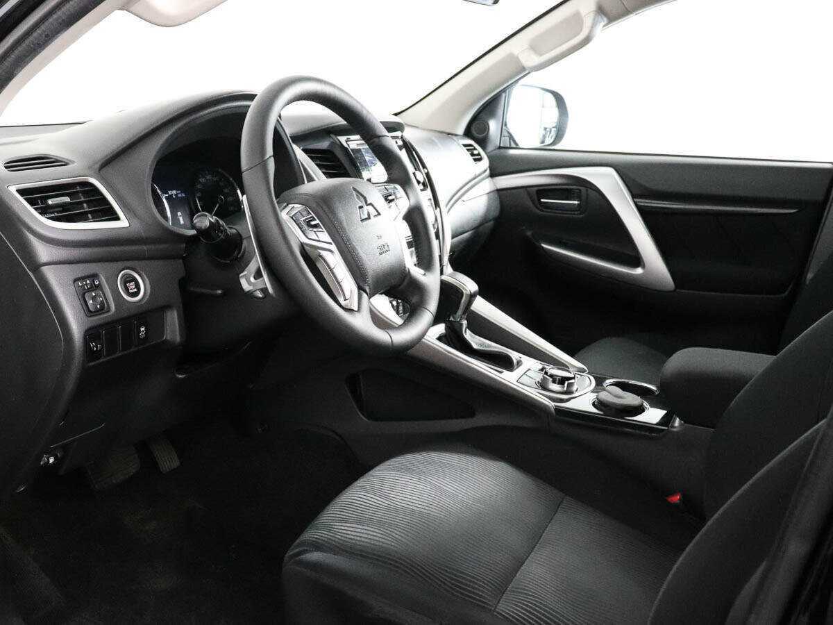 Купить Mitsubishi Pajero Sport, 2018, 204 583 км.. Фото: #7