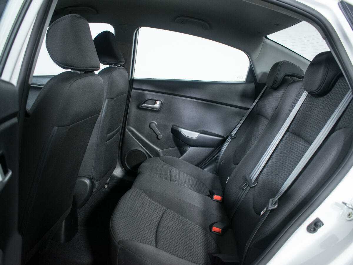 Купить Kia Rio, 2015, 72 300 км.. Фото: #9