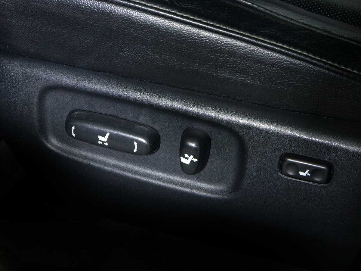 Купить Toyota Land Cruiser, 2012, 330 000 км.. Фото: #18