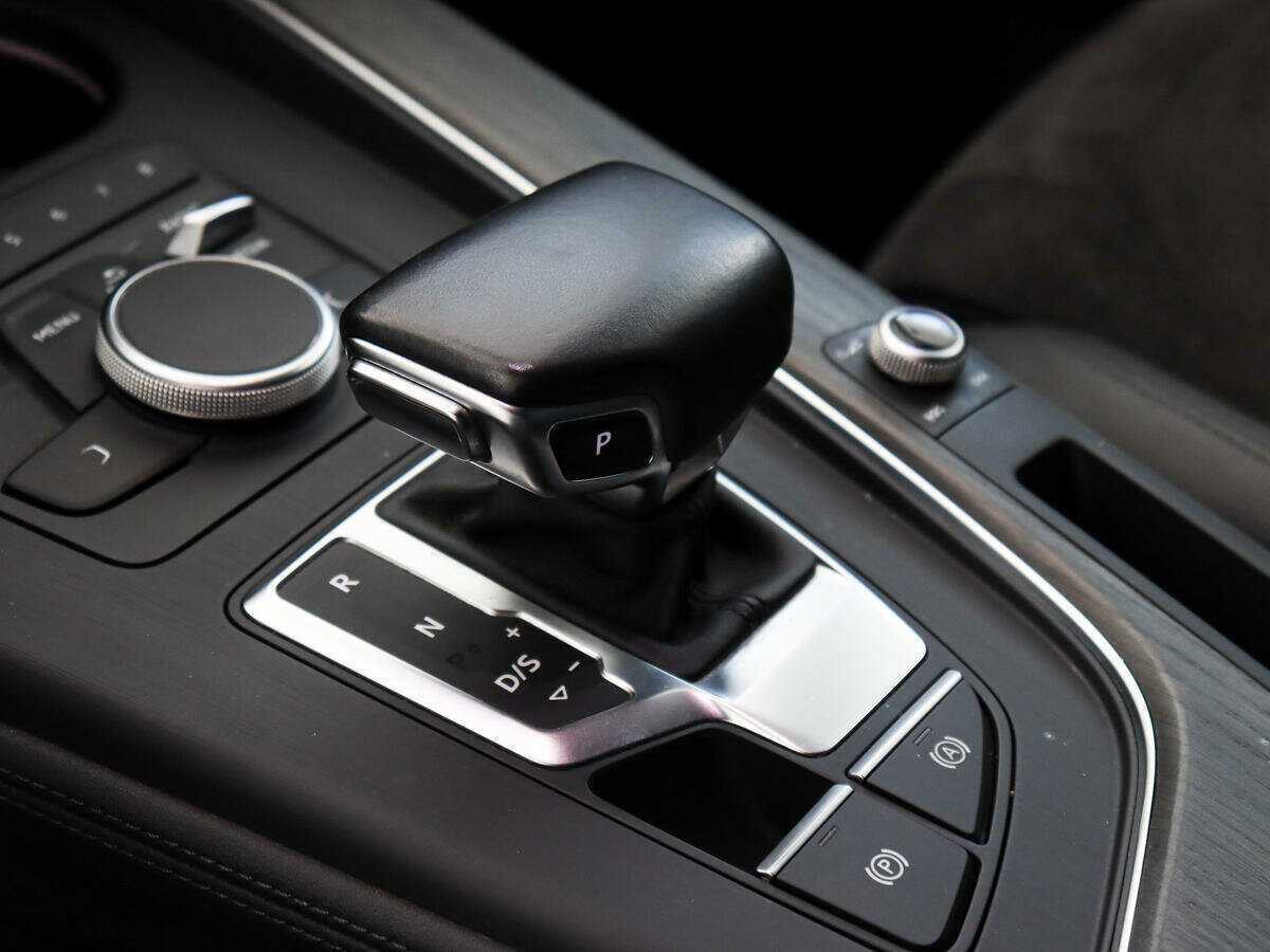 Купить Audi A4, 2019, 119 000 км.. Фото: #8