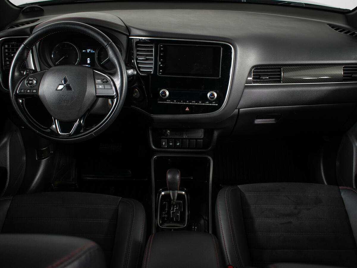 Купить Mitsubishi Outlander, 2021, 43 633 км.. Фото: #8