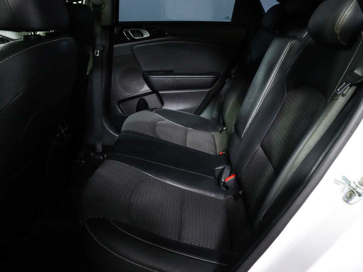 Купить Kia Ceed, 2018, 97 774 км.. Фото: #9