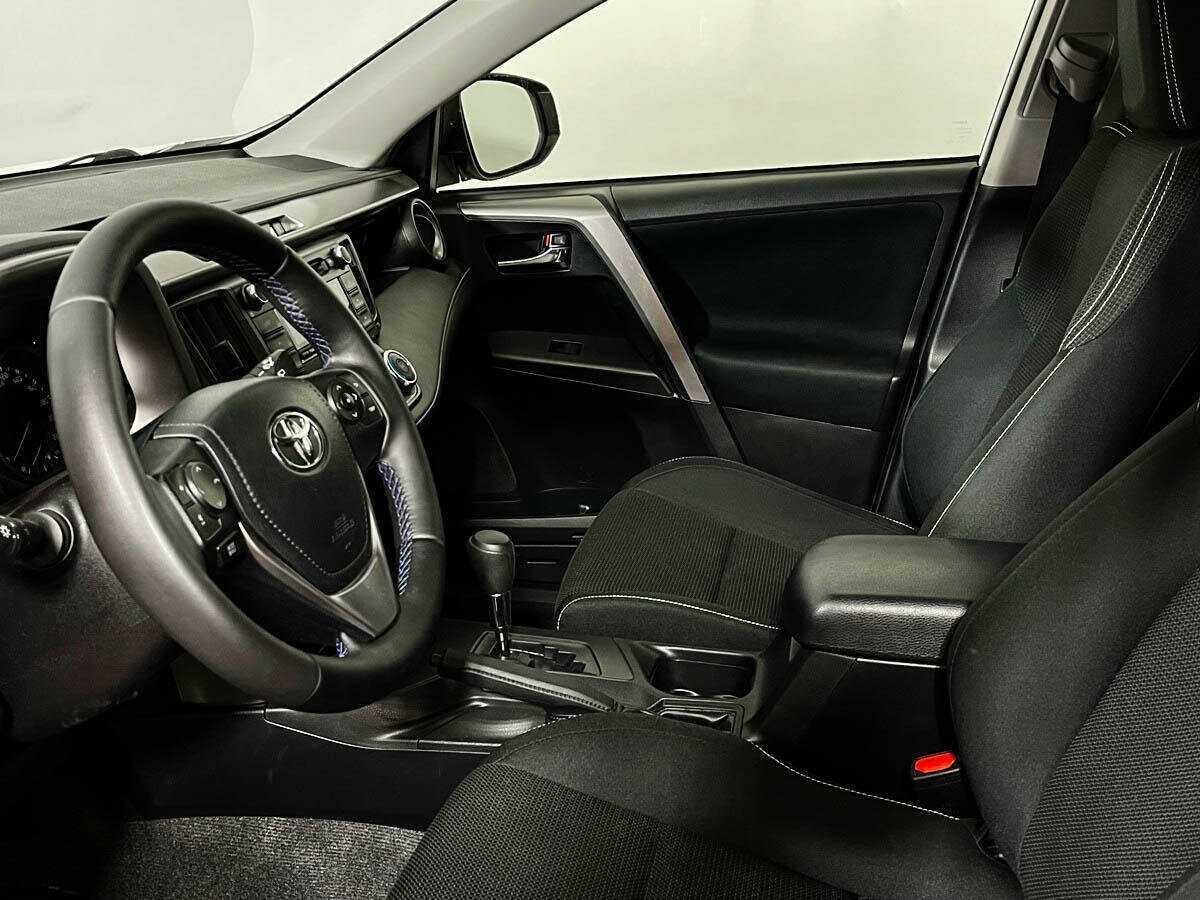 Купить Toyota RAV4, 2016, 104 000 км.. Фото: #10