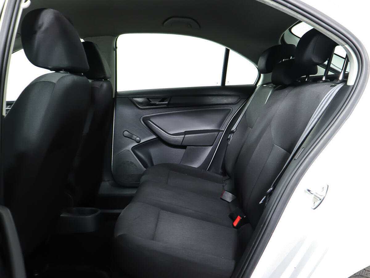 Купить Skoda Rapid, 2017, 186 222 км.. Фото: #9