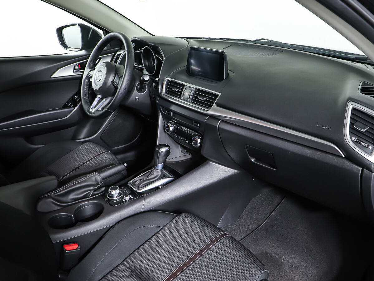 Купить Mazda 3, 2017, 120 610 км.. Фото: #8