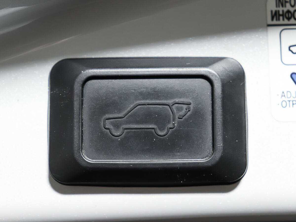 Купить Toyota RAV4, 2018, 93 800 км.. Фото: #18