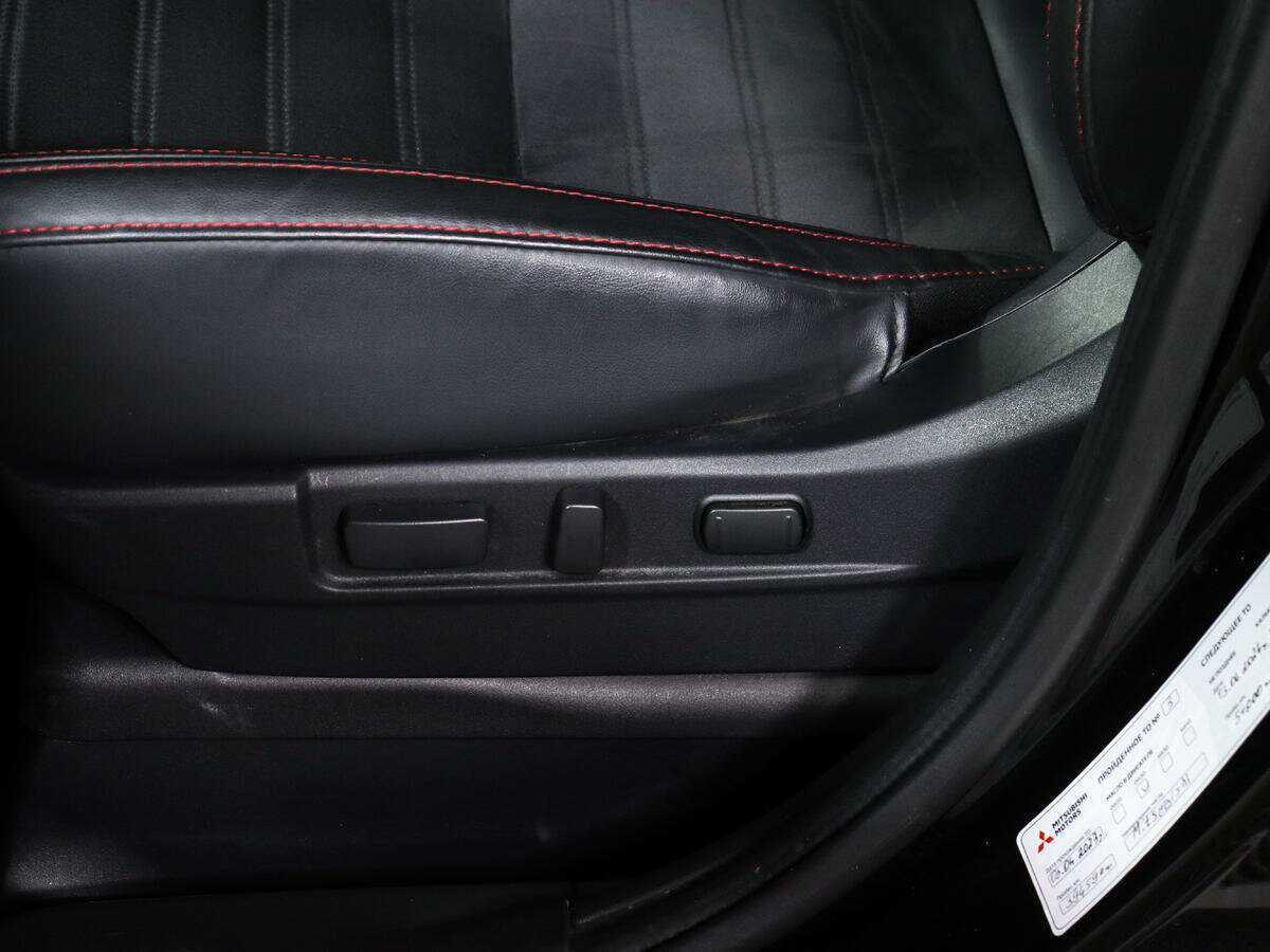 Купить Mitsubishi Outlander, 2020, 69 789 км.. Фото: #16