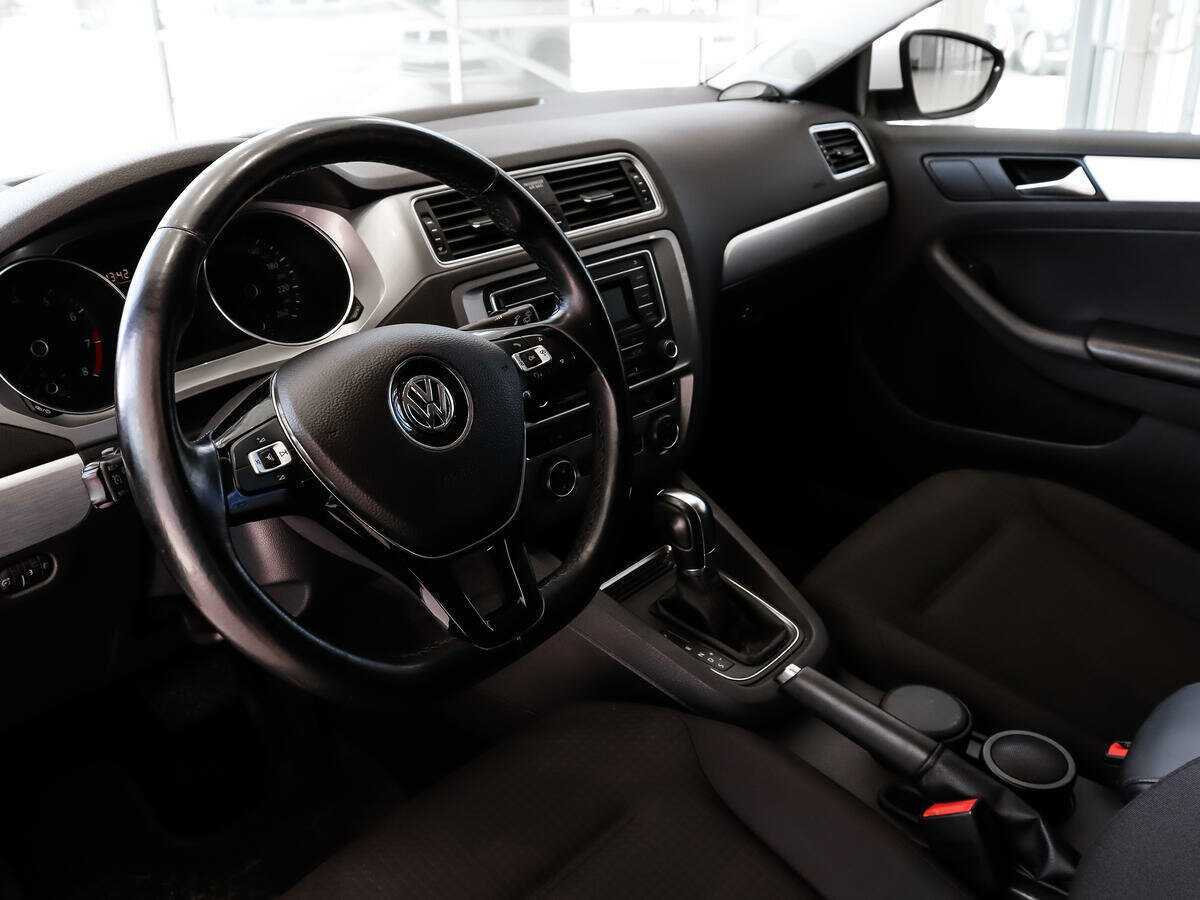Купить Volkswagen Jetta, 2017, 87 032 км.. Фото: #8