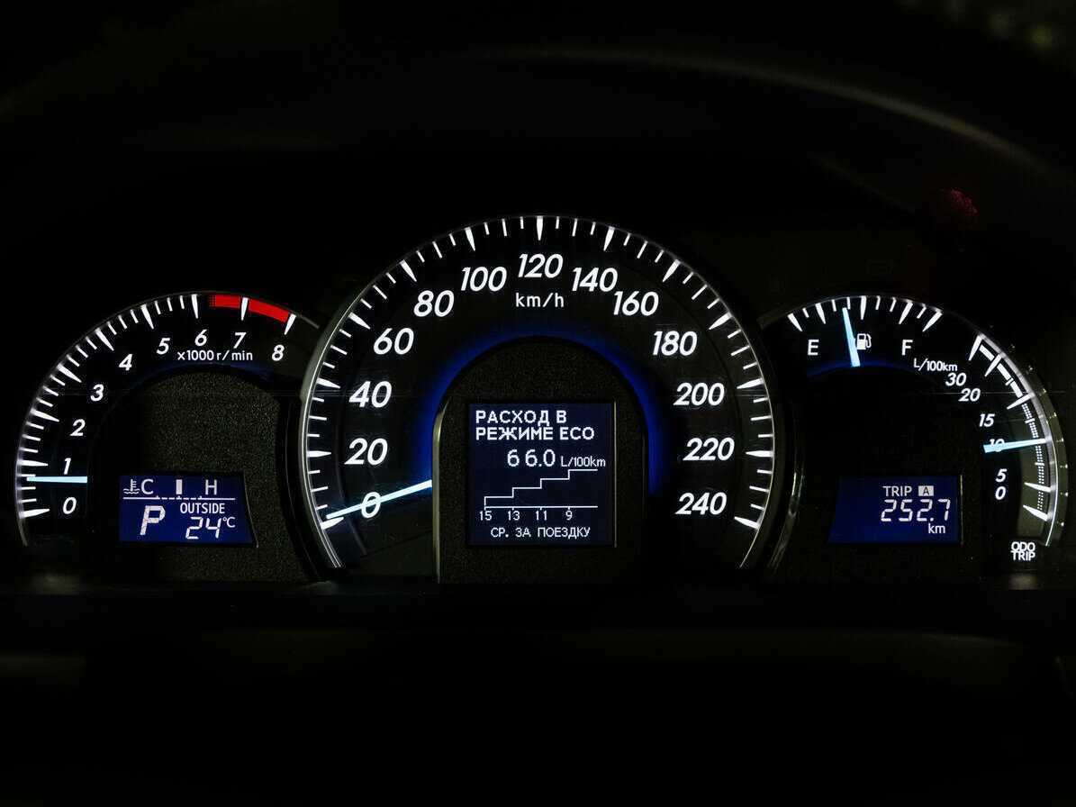 Купить Toyota Camry, 2014, 228 414 км.. Фото: #14