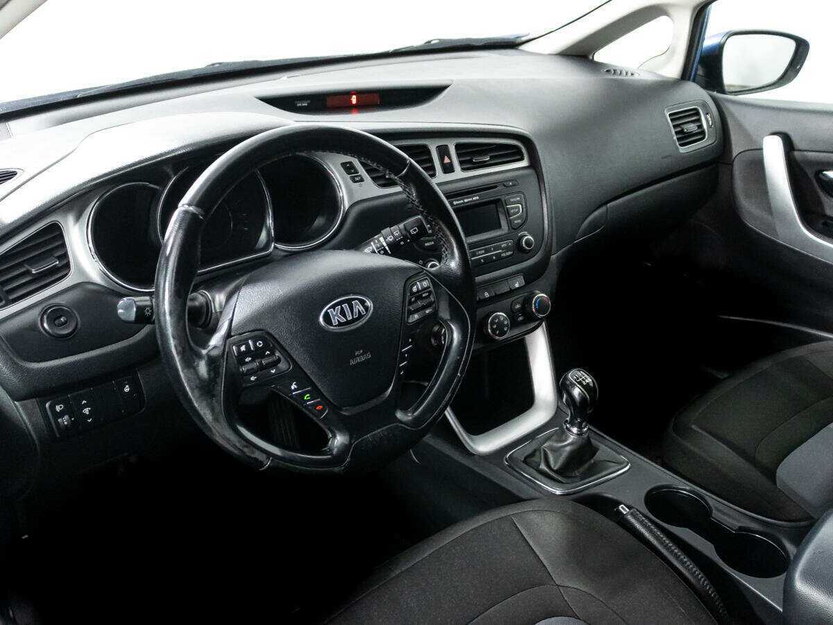 Купить Kia Ceed, 2013, 202 302 км.. Фото: #10