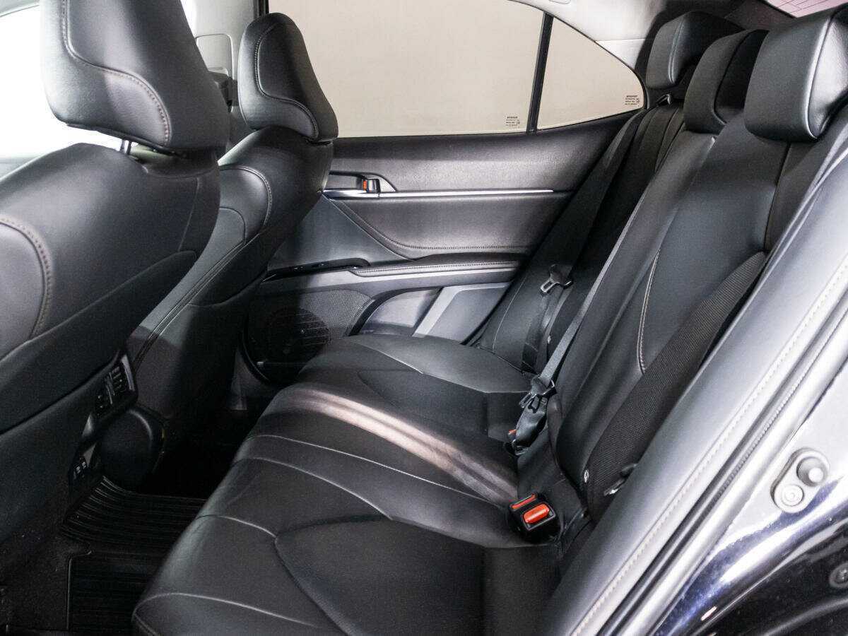 Купить Toyota Camry, 2018, 129 955 км.. Фото: #9