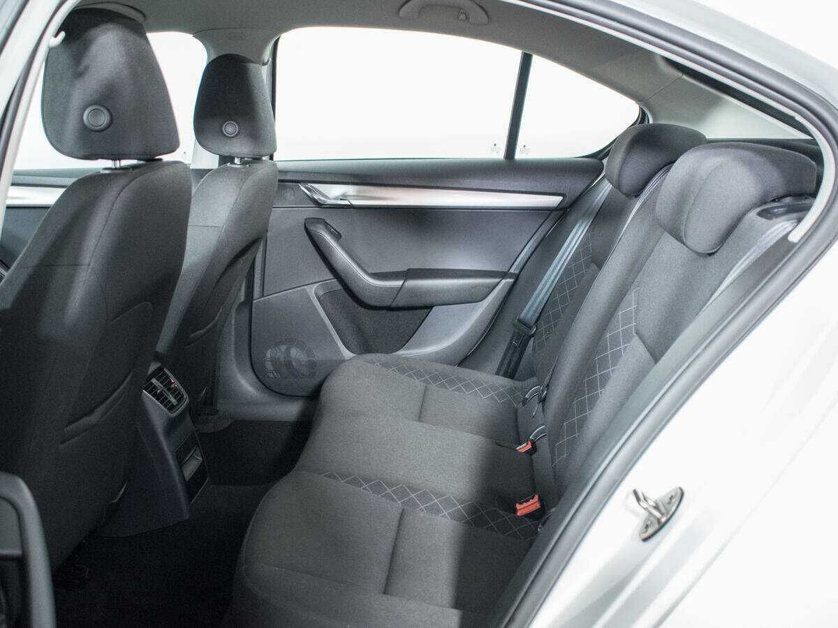 Купить Шкода Октавия, 2019, 37 010 км.. Фото: #9