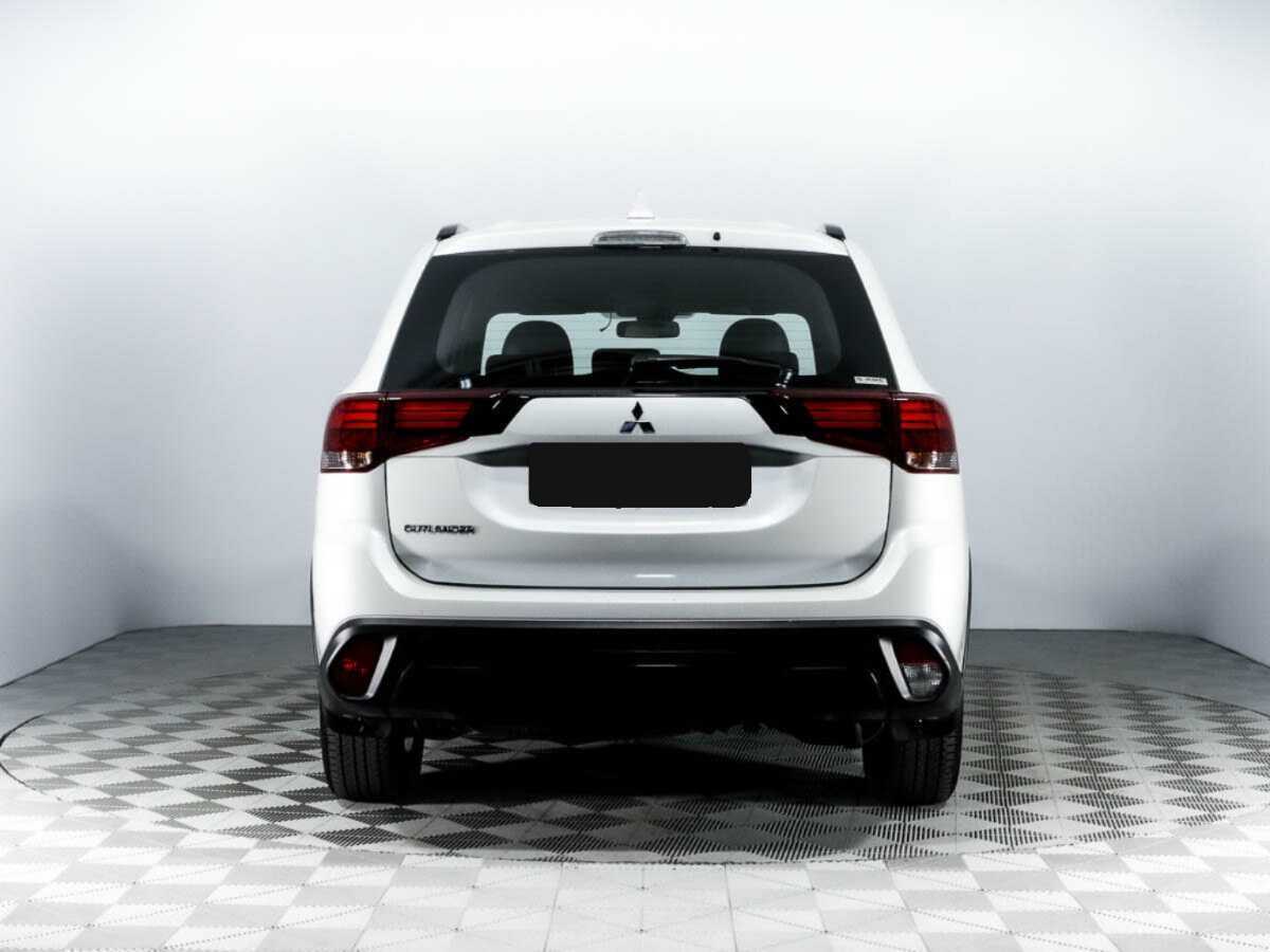 Купить Mitsubishi Outlander, 2021, 12 410 км.. Фото: #5