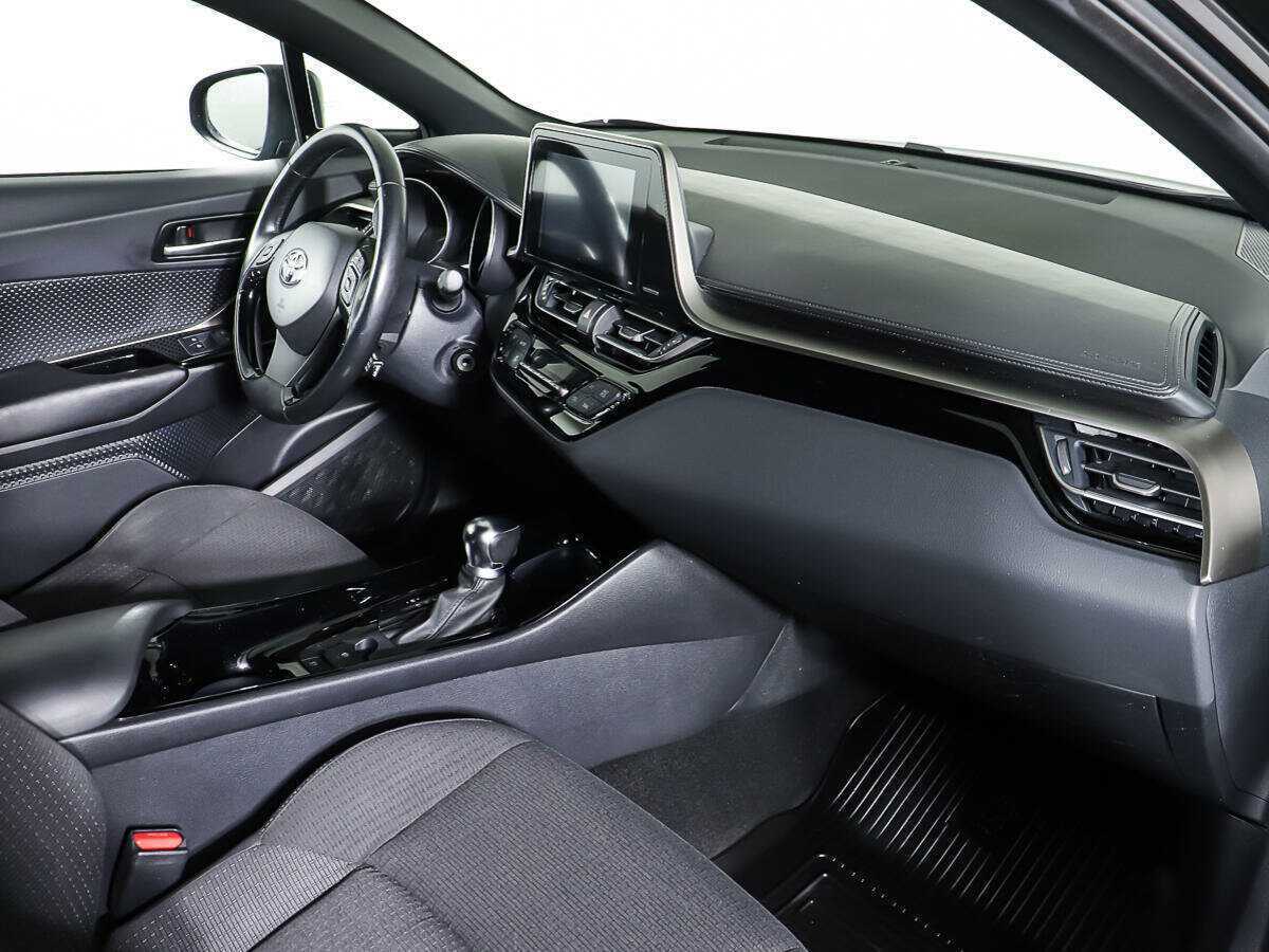 Купить Toyota C-HR, 2019, 87 364 км.. Фото: #8