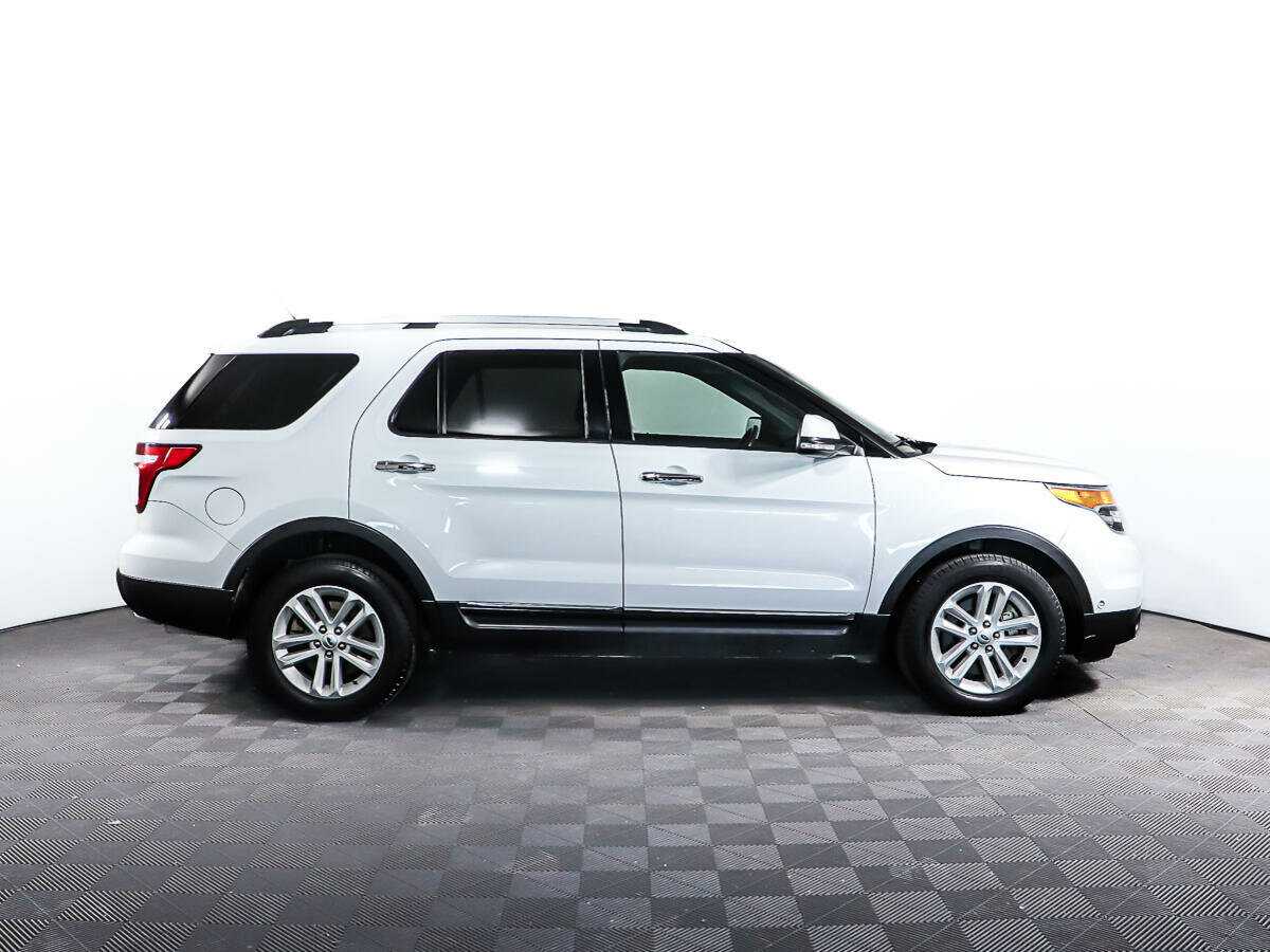 Купить Ford Explorer, 2013, 69 855 км.. Фото: #3