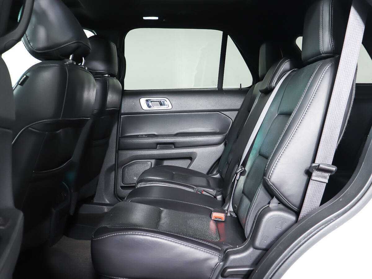 Купить Ford Explorer, 2013, 69 855 км.. Фото: #9