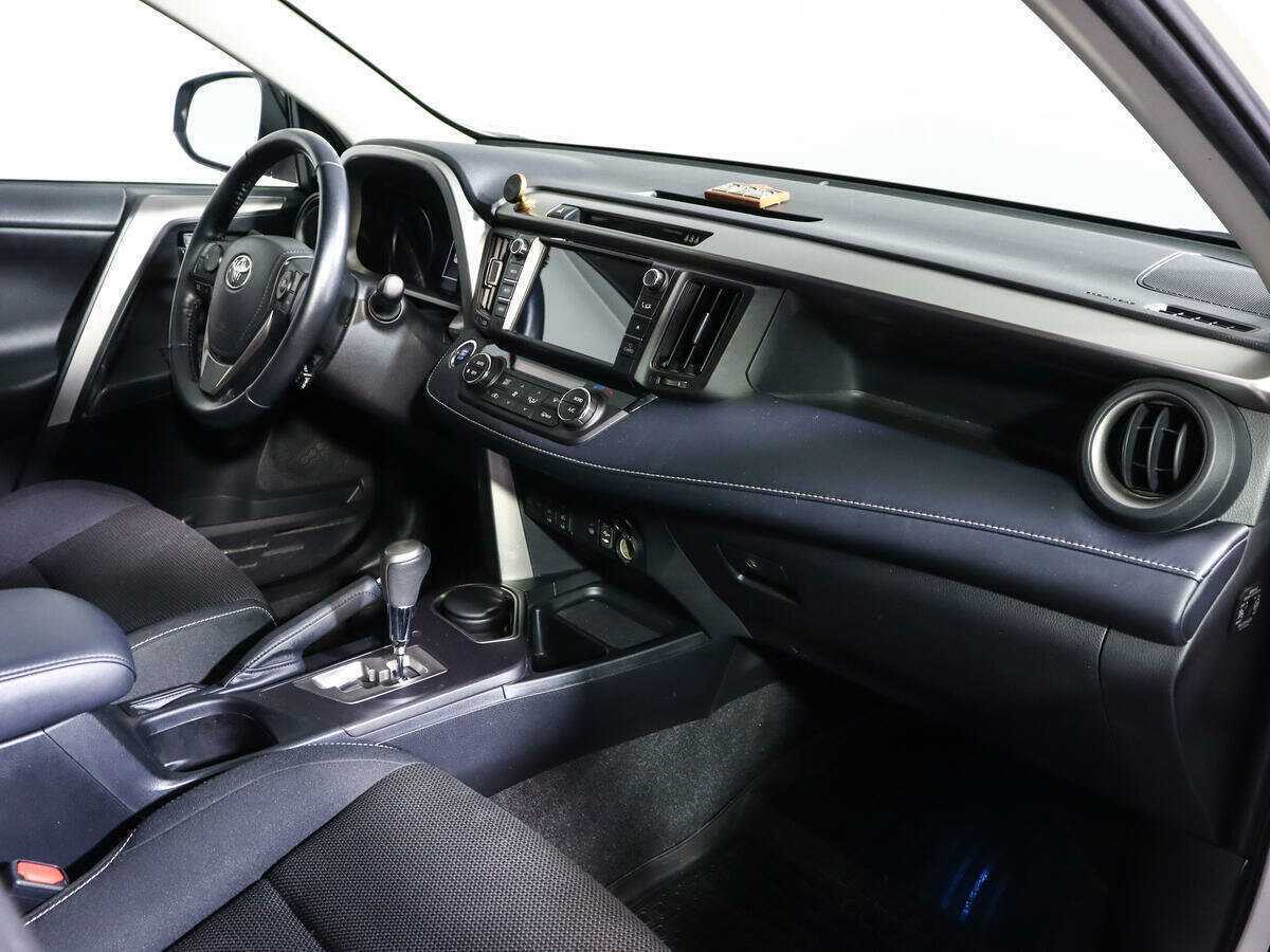 Купить Toyota RAV4, 2018, 63 906 км.. Фото: #7