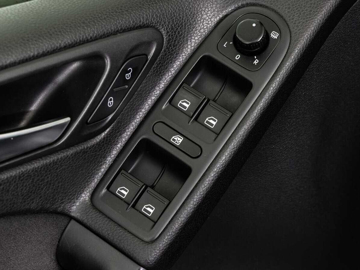 Купить Volkswagen Golf, 2012, 211 913 км.. Фото: #15