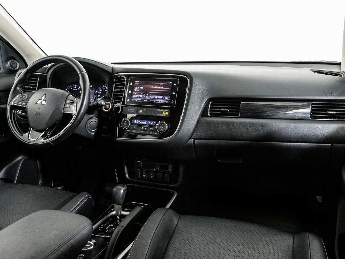 Купить Mitsubishi Outlander, 2018, 156 573 км.. Фото: #6