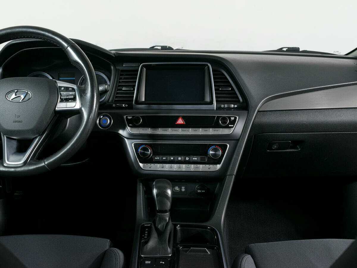Купить Hyundai Sonata, 2017, 151 800 км.. Фото: #3
