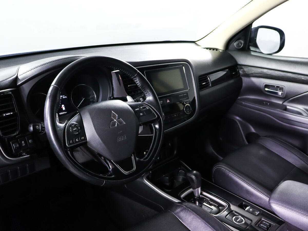 Купить Mitsubishi Outlander, 2017, 193 623 км.. Фото: #11