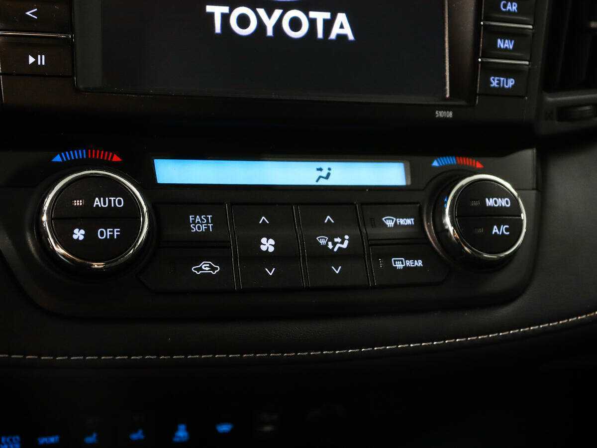 Купить Toyota RAV4, 2019, 76 788 км.. Фото: #15