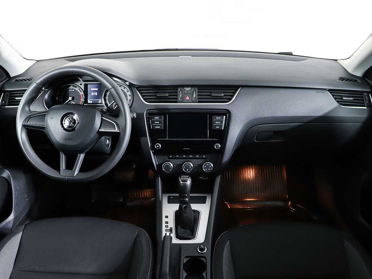 Купить Шкода Октавия, 2018, 38 826 км.. Фото: #10