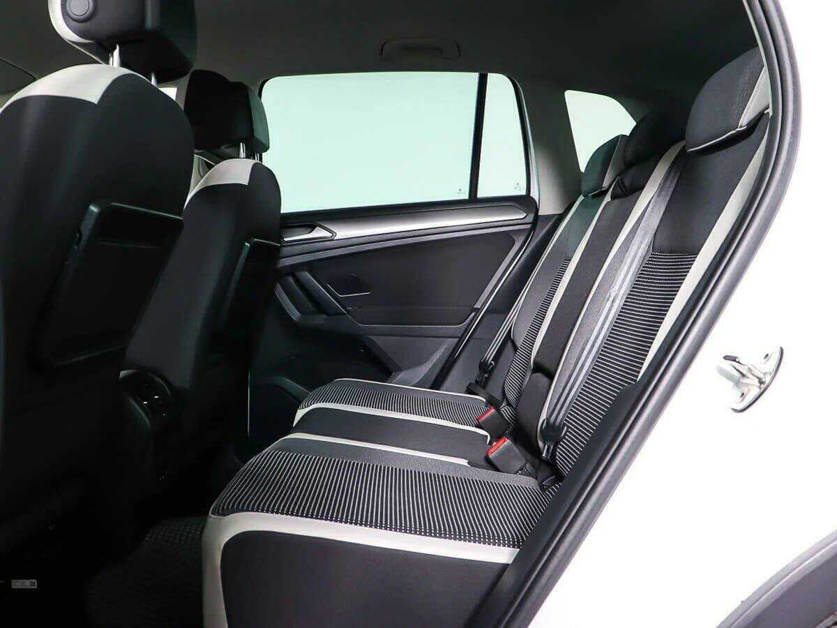 Купить Volkswagen Tiguan, 2018, 83 596 км.. Фото: #13