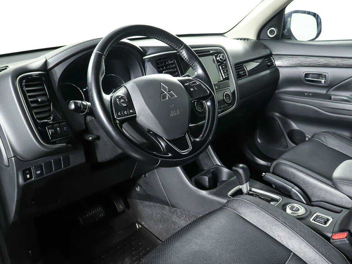 Купить Mitsubishi Outlander, 2016, 60 538 км.. Фото: #13