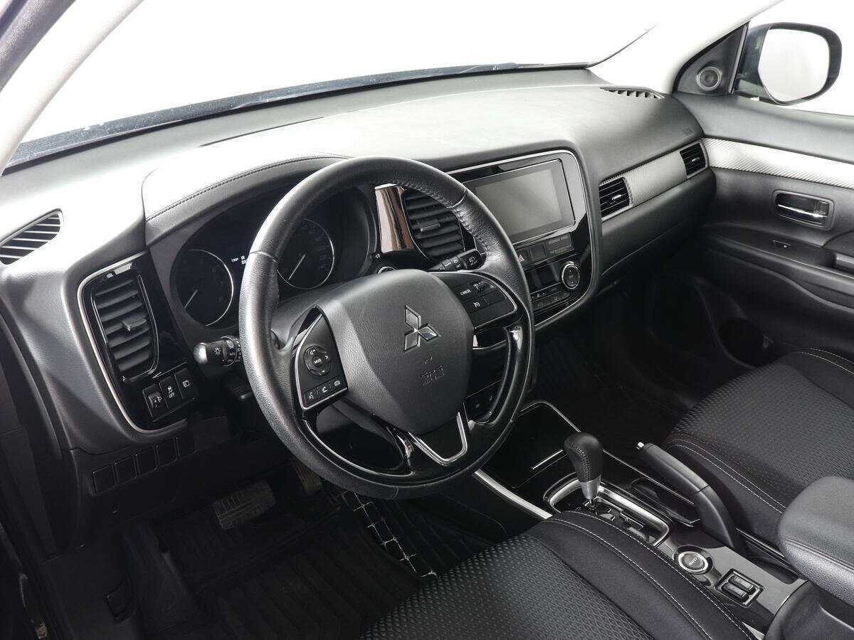 Купить Mitsubishi Outlander, 2018, 88 885 км.. Фото: #8