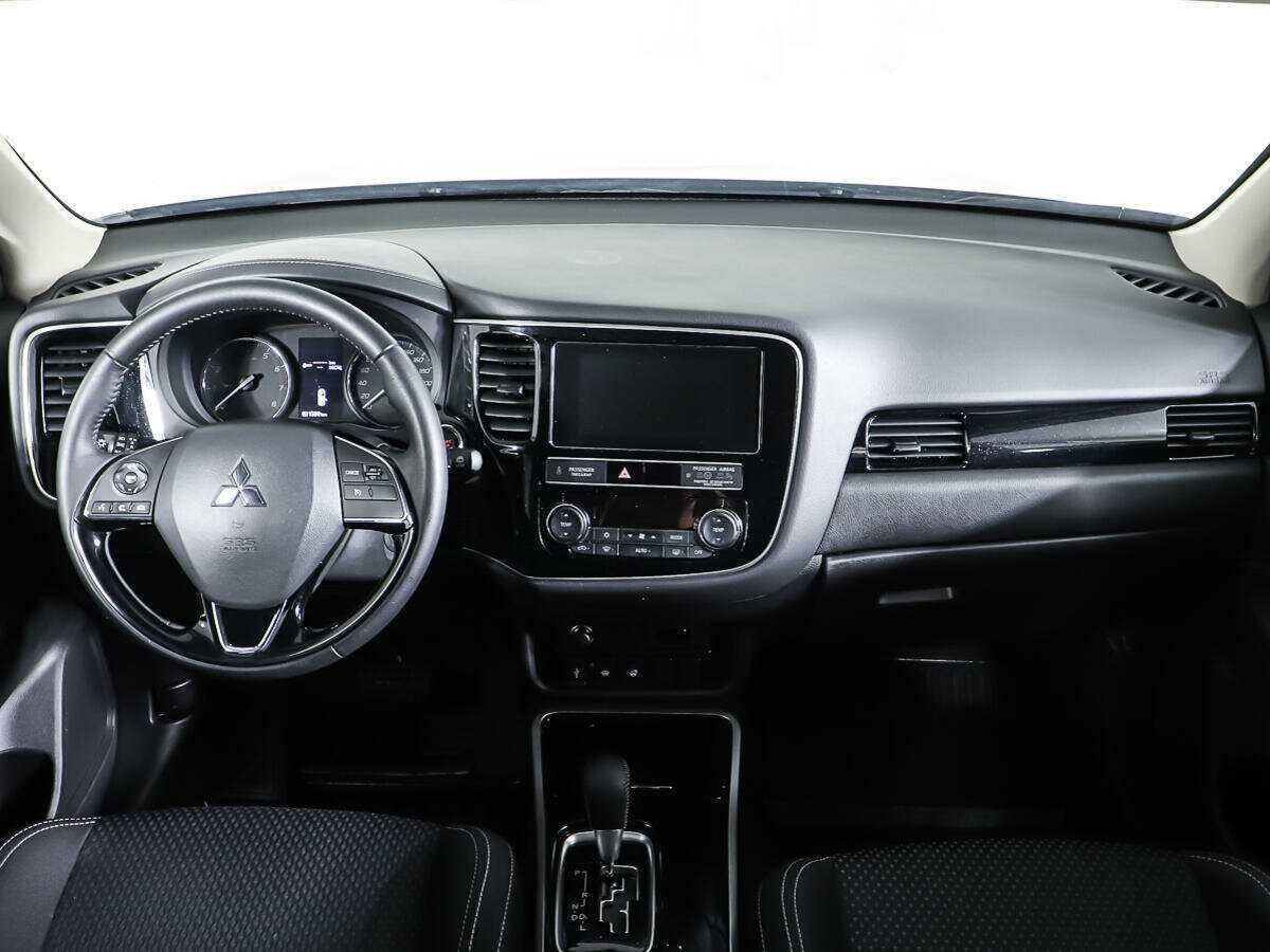 Купить Mitsubishi Outlander, 2020, 31 590 км.. Фото: #10