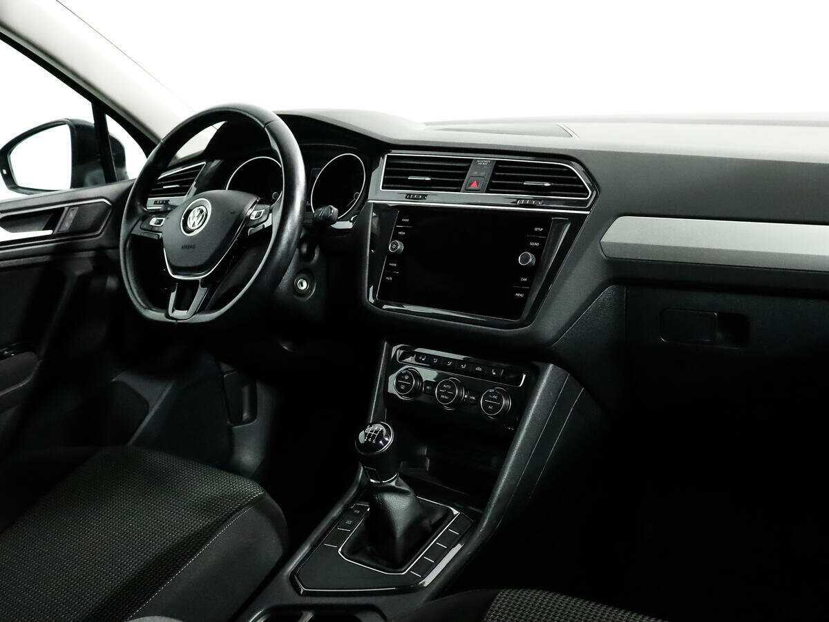 Купить Volkswagen Tiguan, 2020, 111 179 км.. Фото: #9