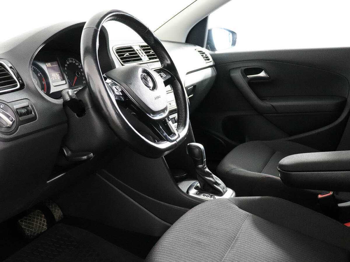 Купить Volkswagen Polo, 2017, 80 300 км.. Фото: #7