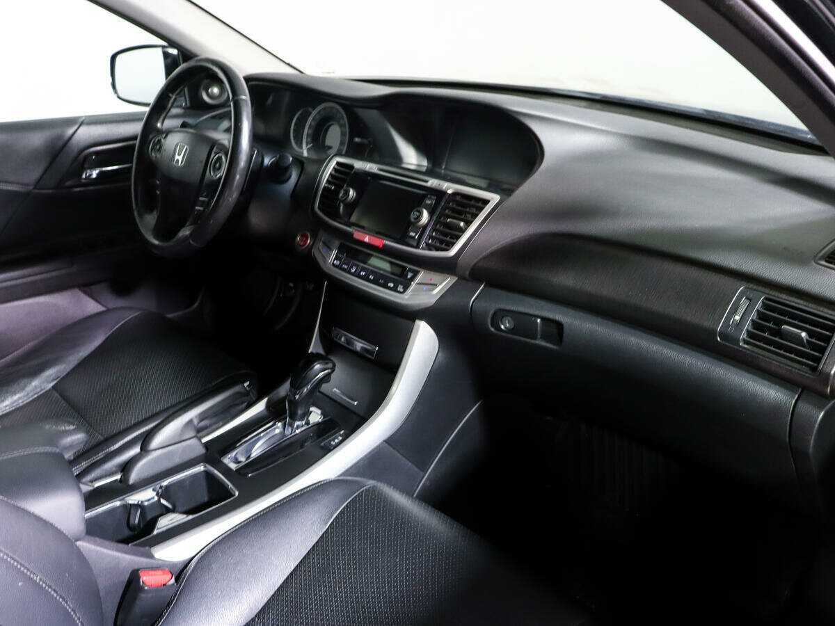 Купить Honda Accord, 2013, 173 879 км.. Фото: #6
