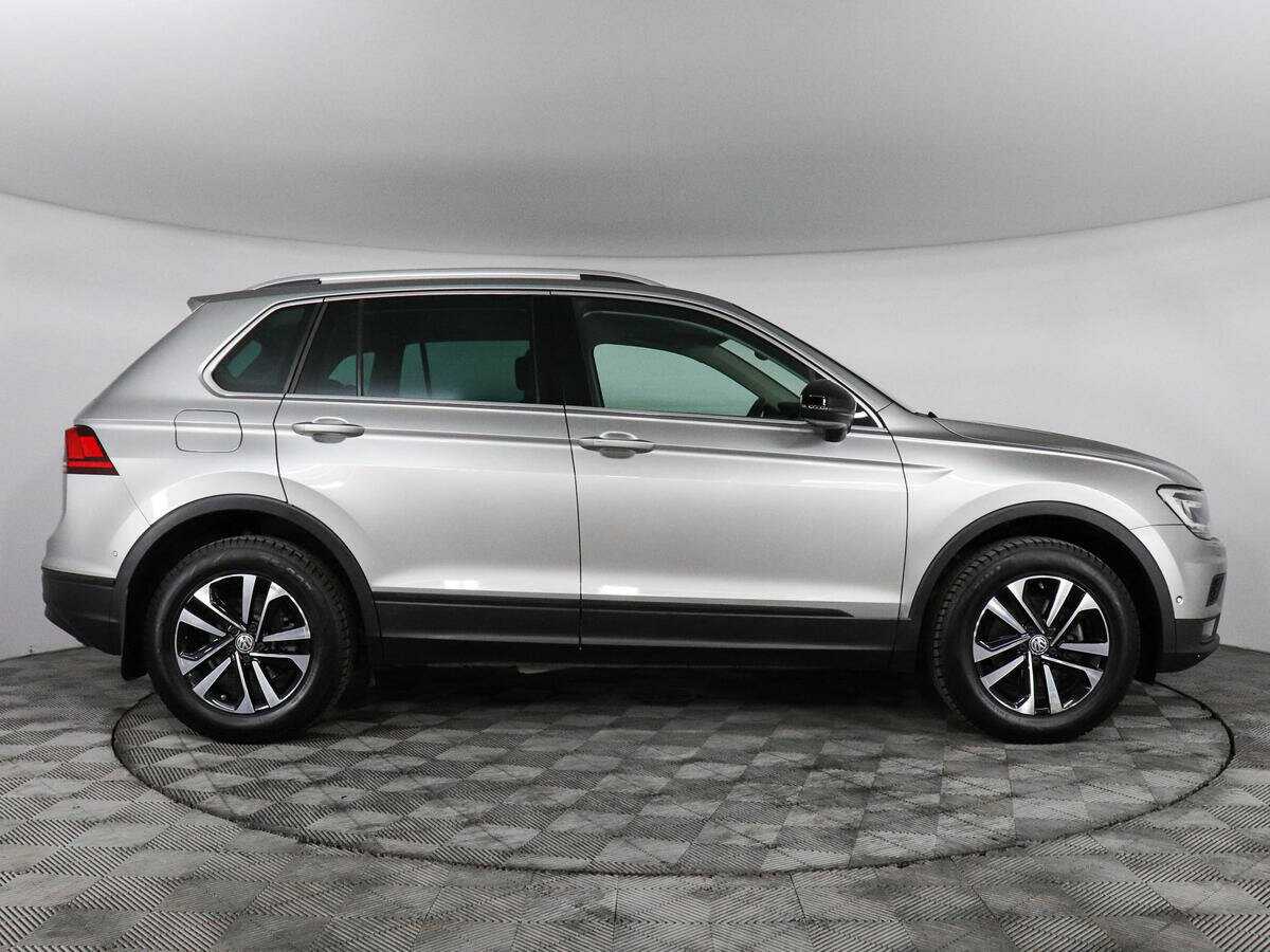 Купить Volkswagen Tiguan, 2019, 59 712 км.. Фото: #3
