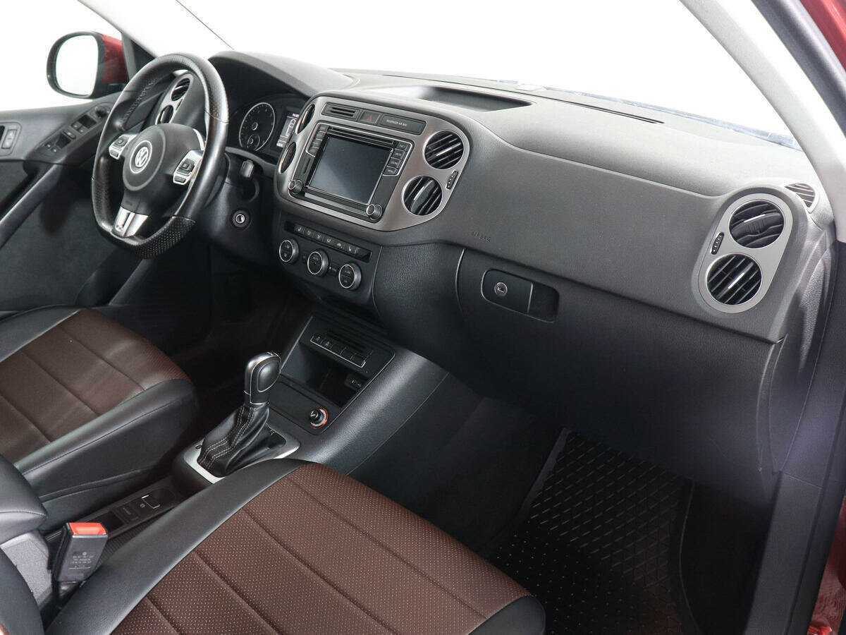 Купить Volkswagen Tiguan, 2016, 66 768 км.. Фото: #9