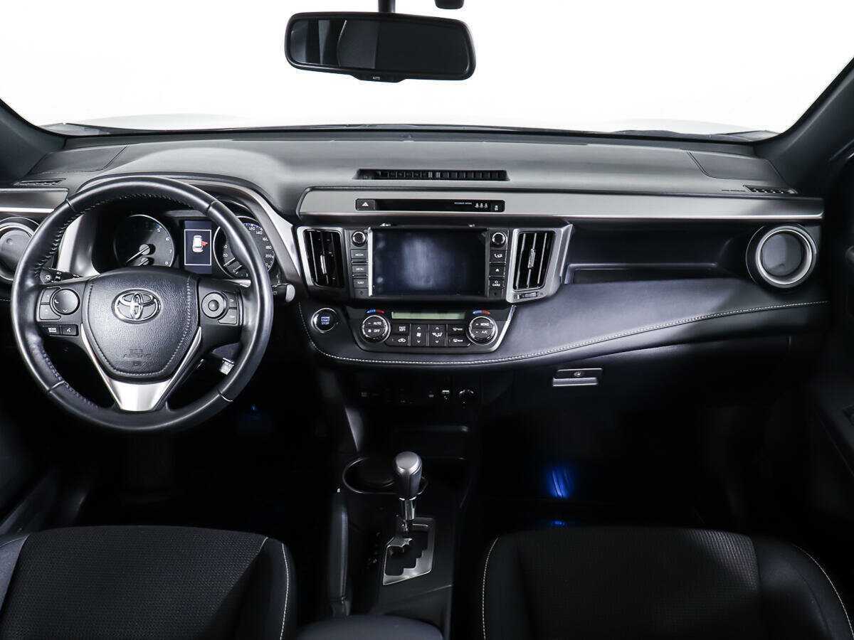 Купить Toyota RAV4, 2018, 48 714 км.. Фото: #9