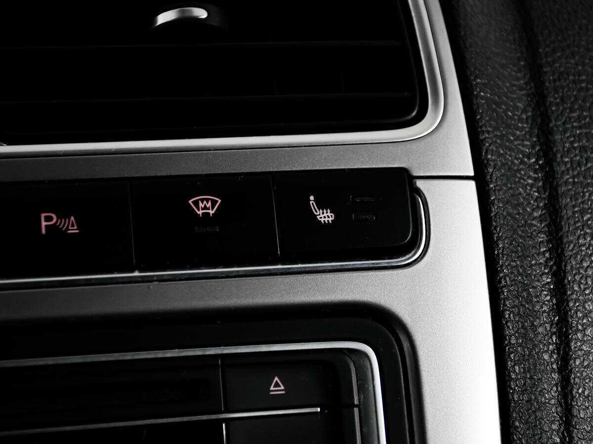 Купить Volkswagen Polo, 2017, 67 383 км.. Фото: #13