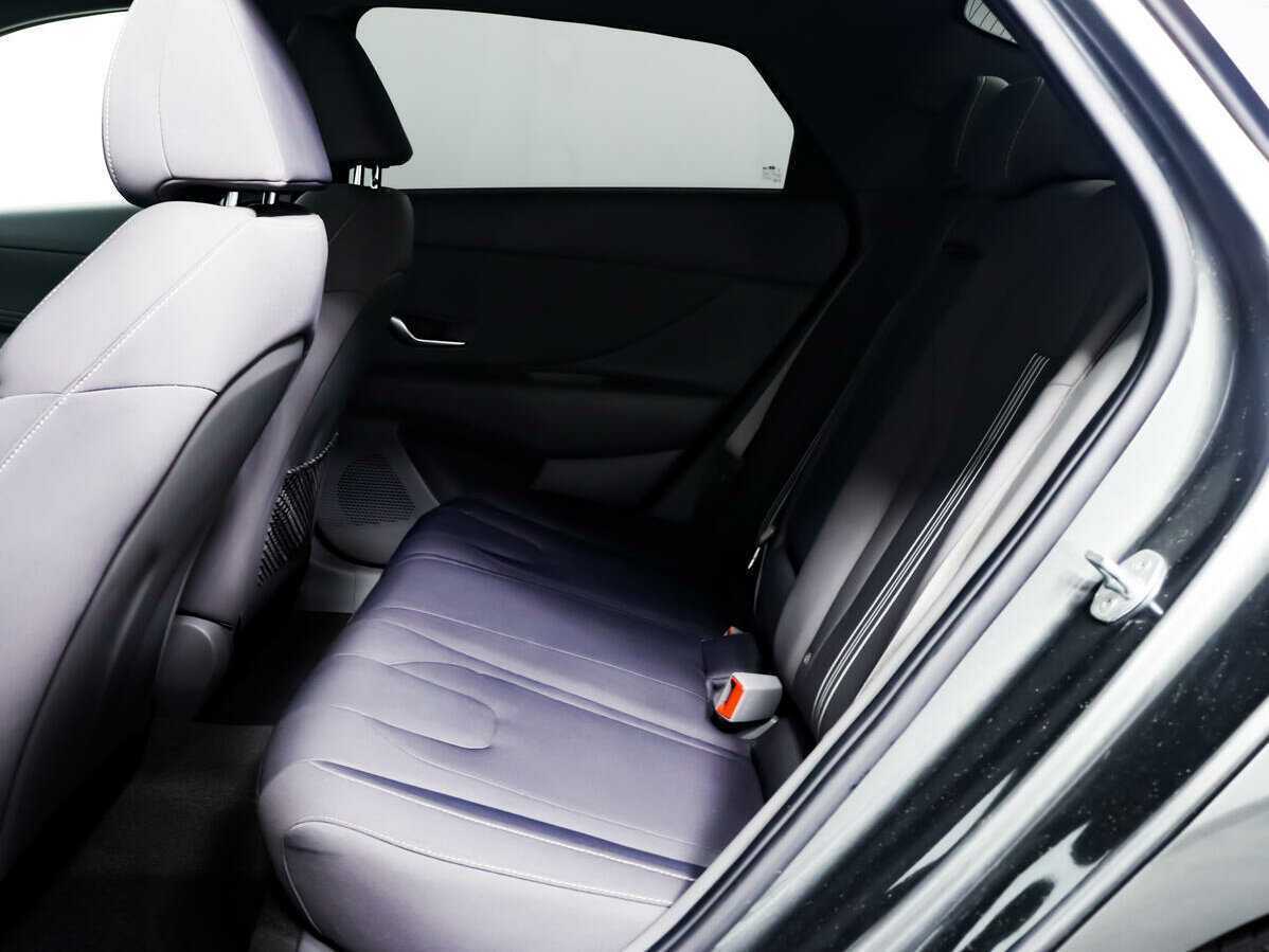 Купить Hyundai Elantra, 2021, 34 882 км.. Фото: #11