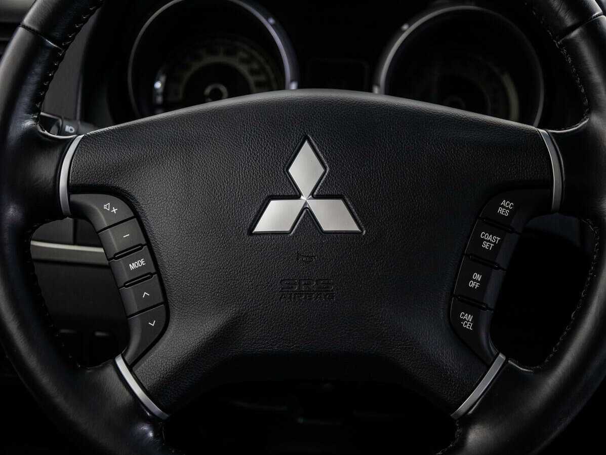 Купить Mitsubishi Pajero, 2015, 128 753 км.. Фото: #18