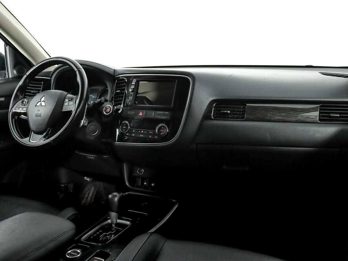 Купить Mitsubishi Outlander, 2017, 153 940 км.. Фото: #8