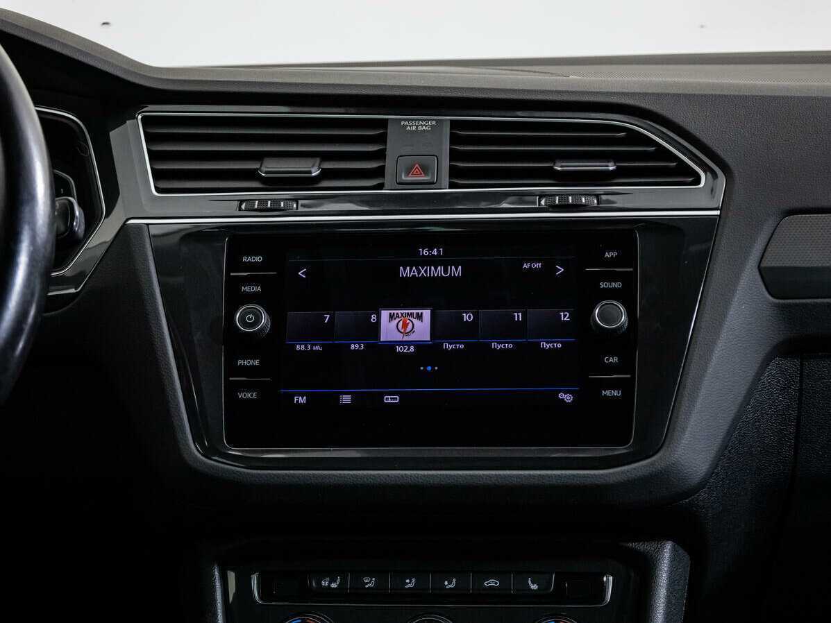 Купить Volkswagen Tiguan, 2019, 132 813 км.. Фото: #13