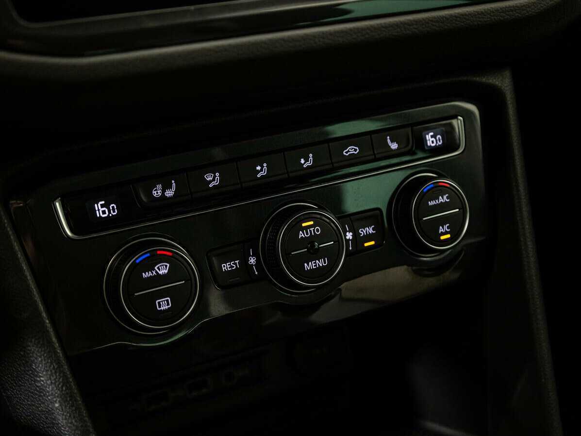 Купить Volkswagen Tiguan, 2019, 132 813 км.. Фото: #15