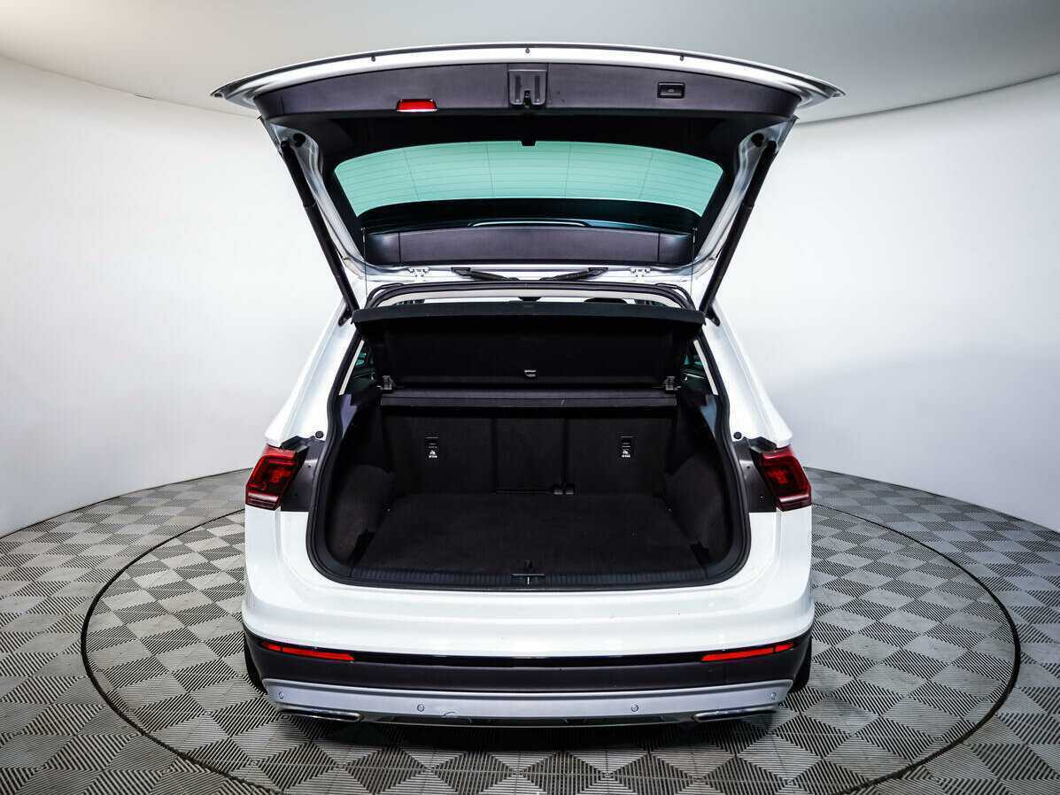 Купить Volkswagen Tiguan, 2019, 8 211 км.. Фото: #17