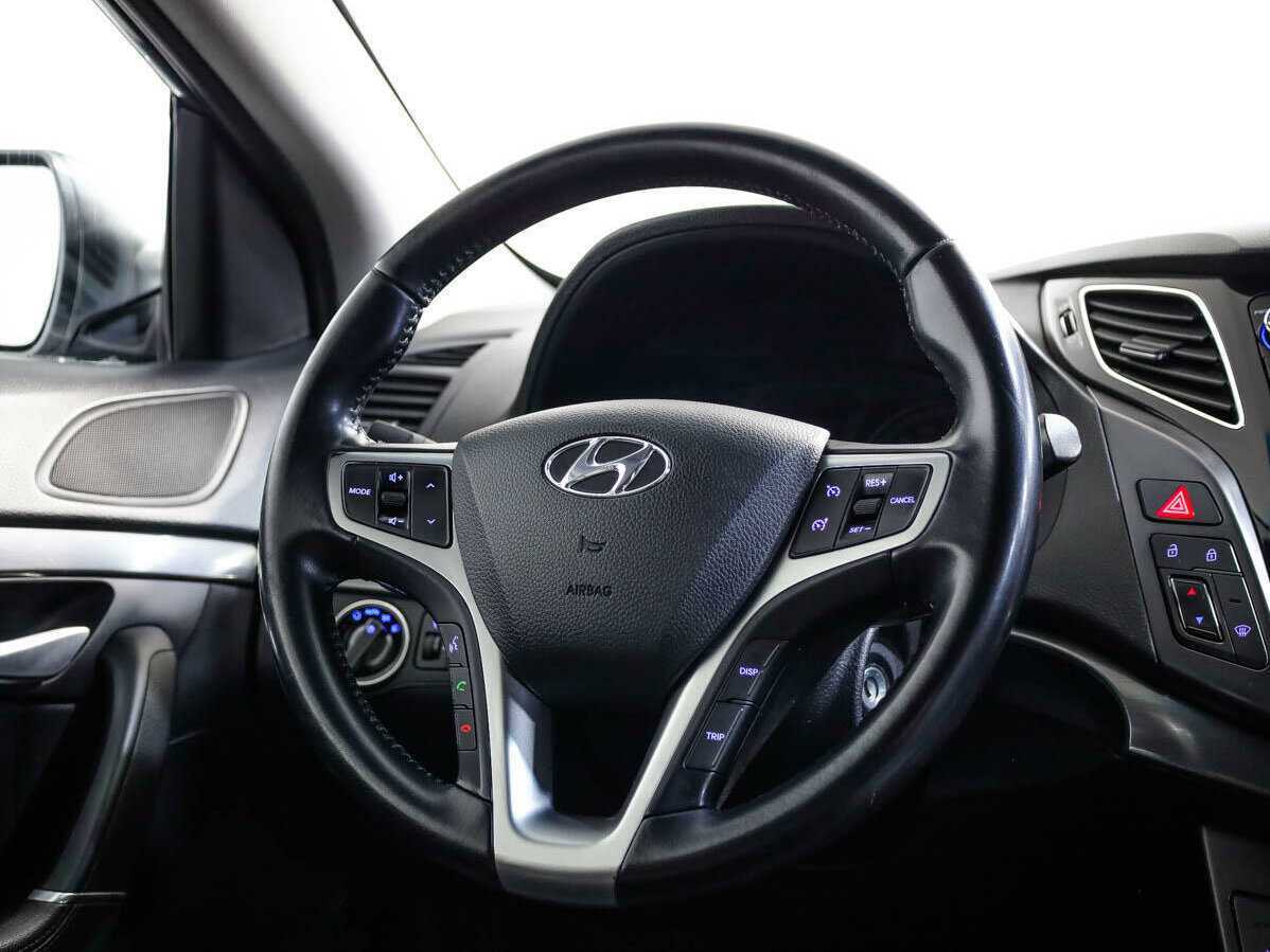Купить Hyundai i40, 2015, 140 460 км.. Фото: #12