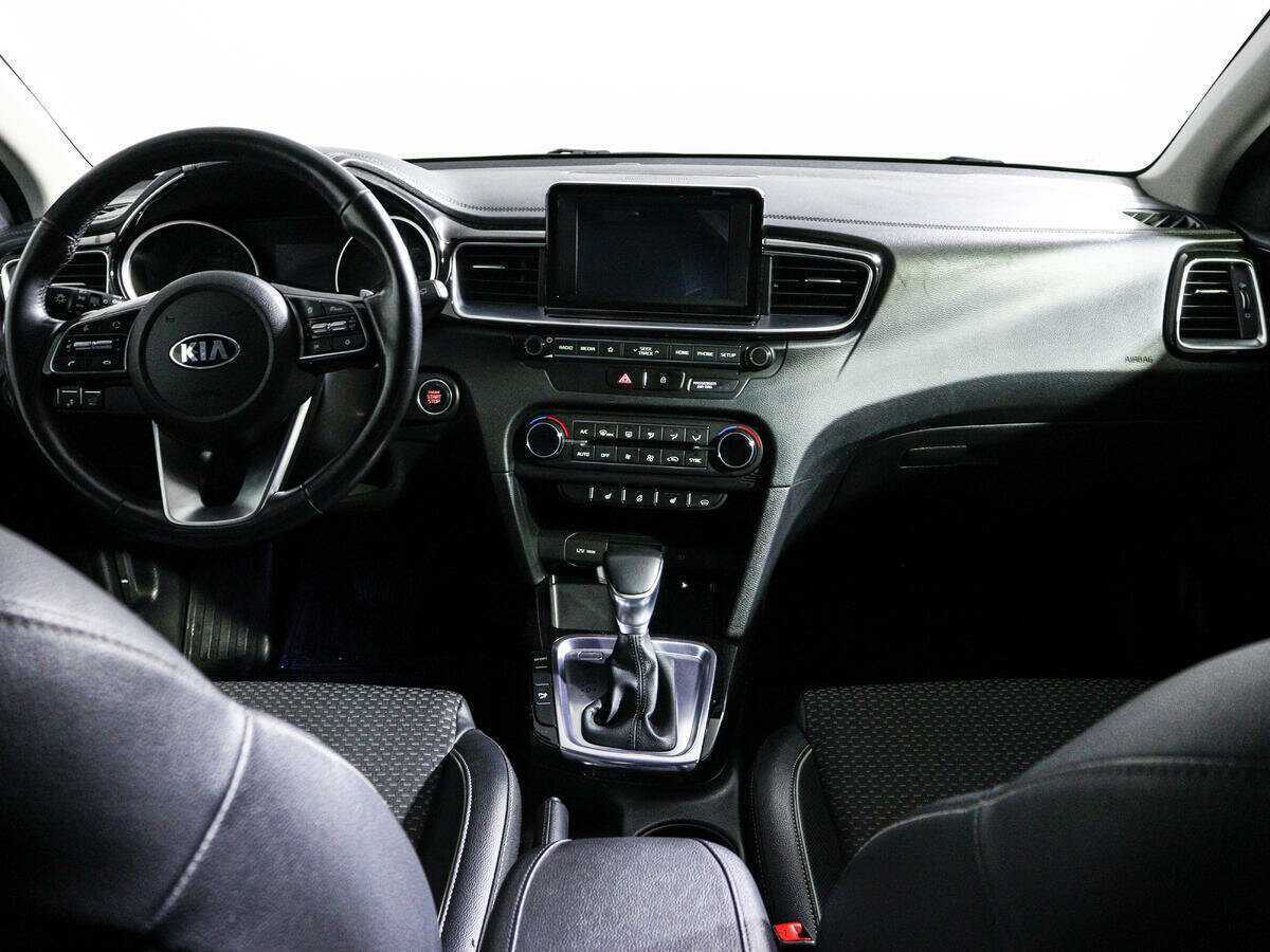 Купить Kia Ceed, 2019, 128 646 км.. Фото: #9