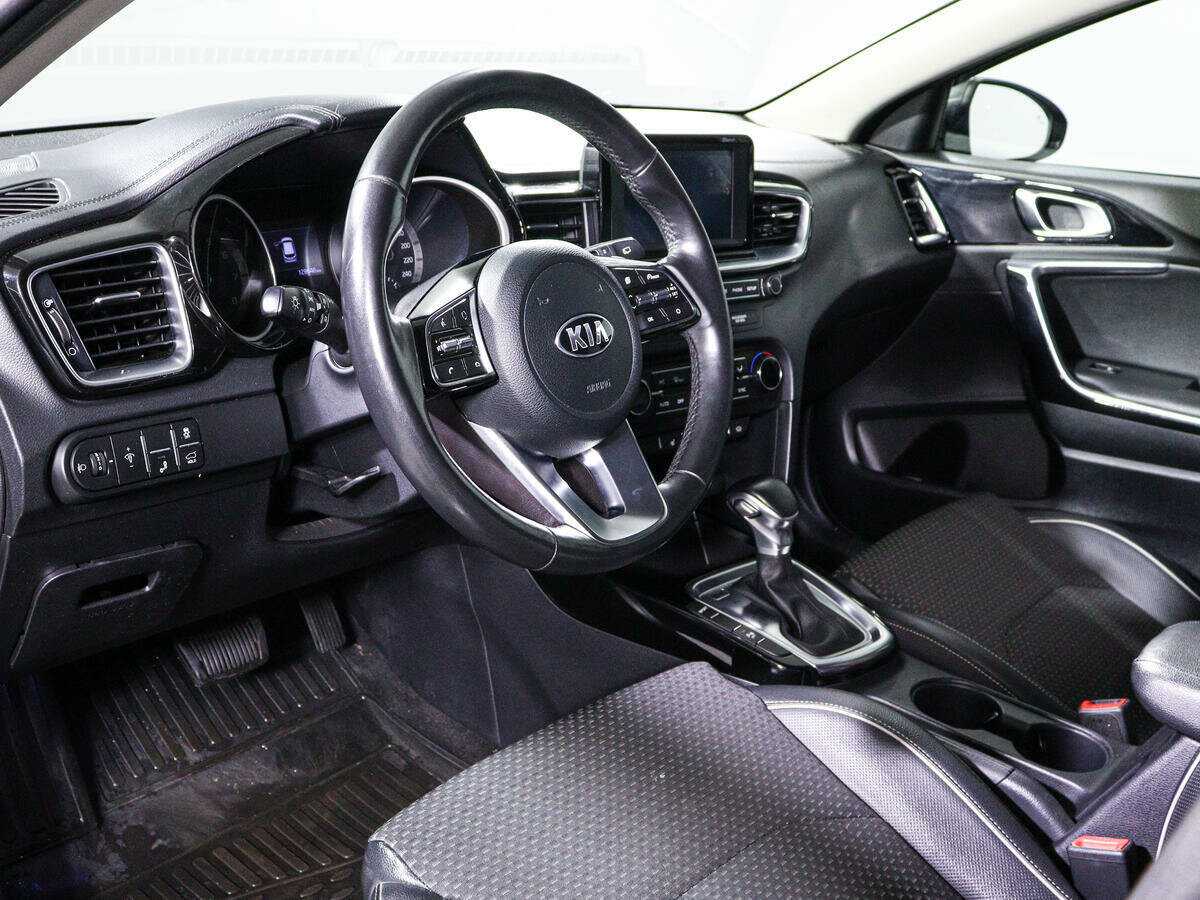 Купить Kia Ceed, 2019, 128 646 км.. Фото: #11