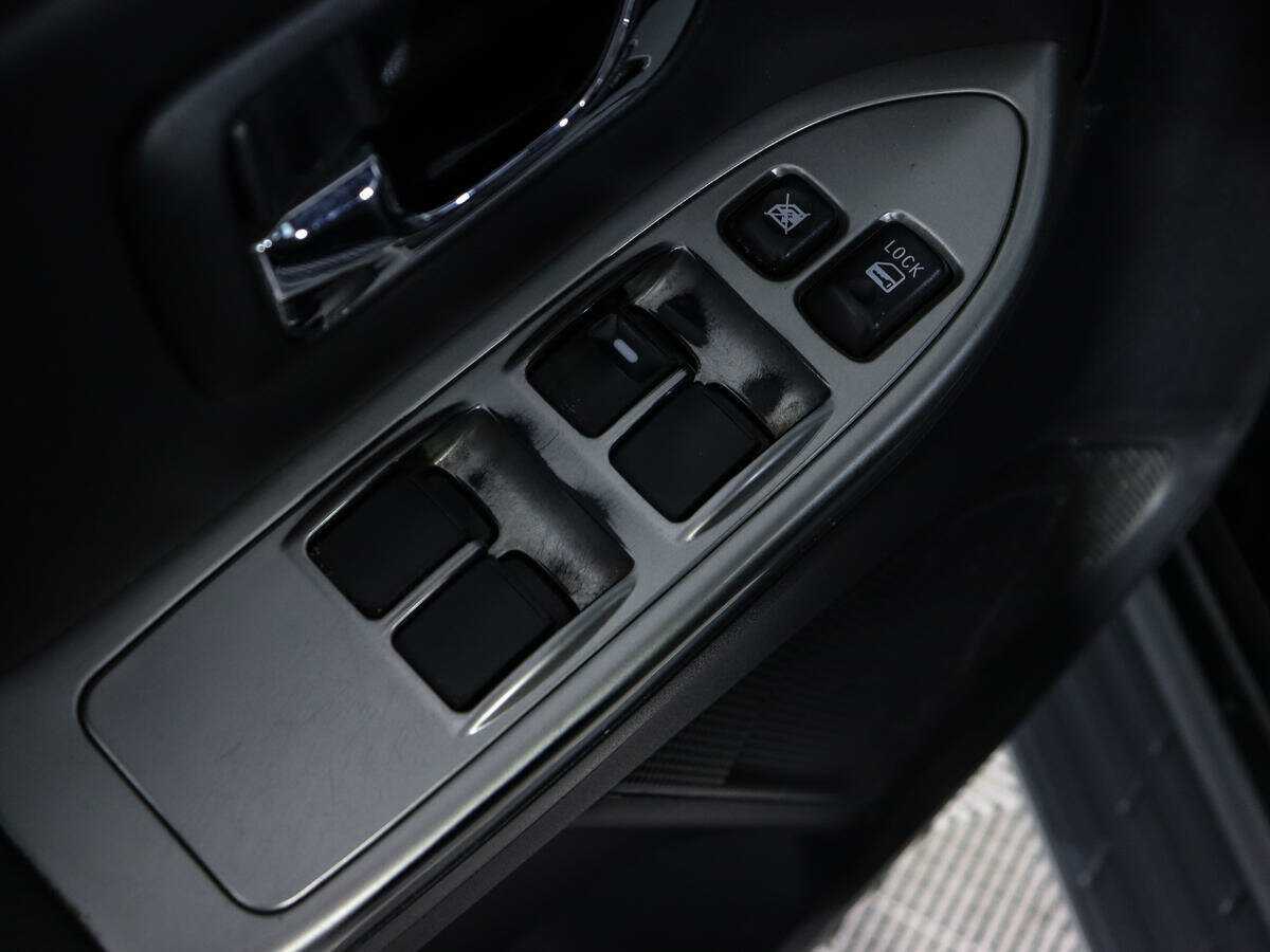 Купить Mitsubishi Pajero, 2012, 191 617 км.. Фото: #15