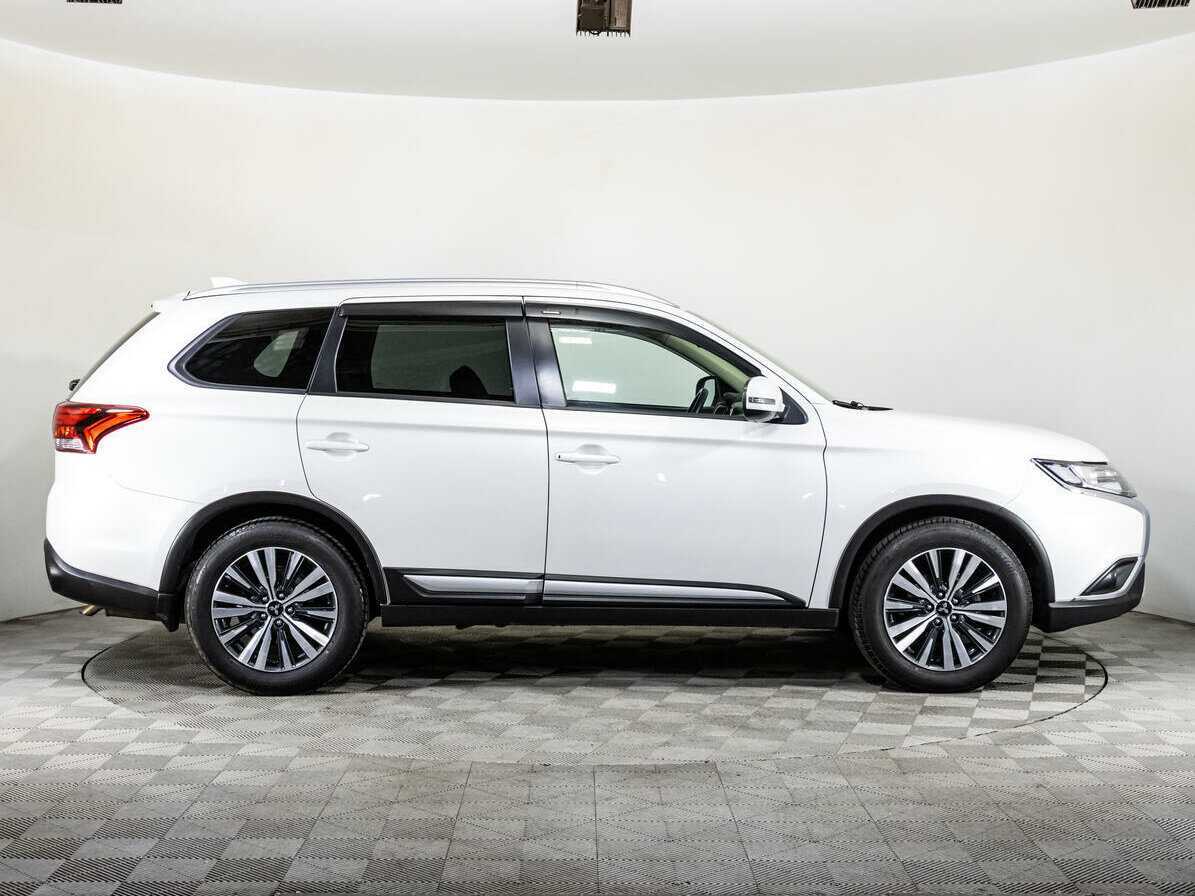 Купить Mitsubishi Outlander, 2020, 105 652 км.. Фото: #3