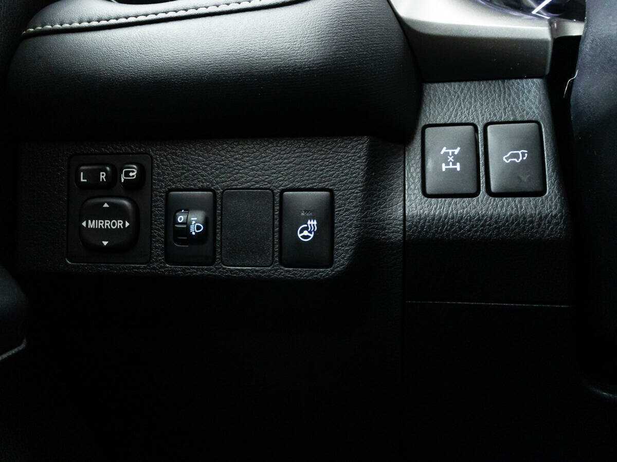 Купить Toyota RAV4, 2017, 44 360 км.. Фото: #17